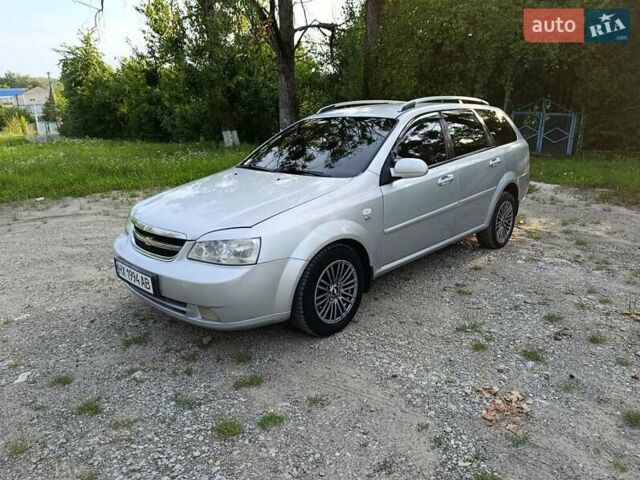 Серый Шевроле Лачетти, объемом двигателя 1.8 л и пробегом 265 тыс. км за 4750 $, фото 4 на Automoto.ua