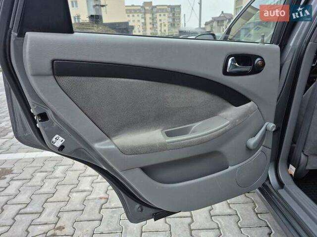 Серый Шевроле Лачетти, объемом двигателя 1.8 л и пробегом 52 тыс. км за 7500 $, фото 49 на Automoto.ua