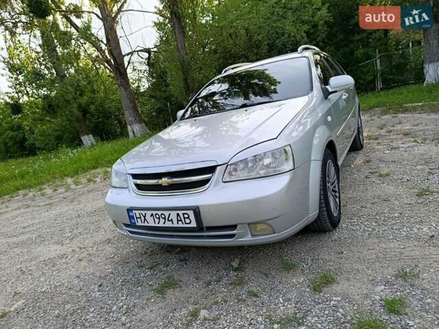 Серый Шевроле Лачетти, объемом двигателя 1.8 л и пробегом 255 тыс. км за 5400 $, фото 3 на Automoto.ua