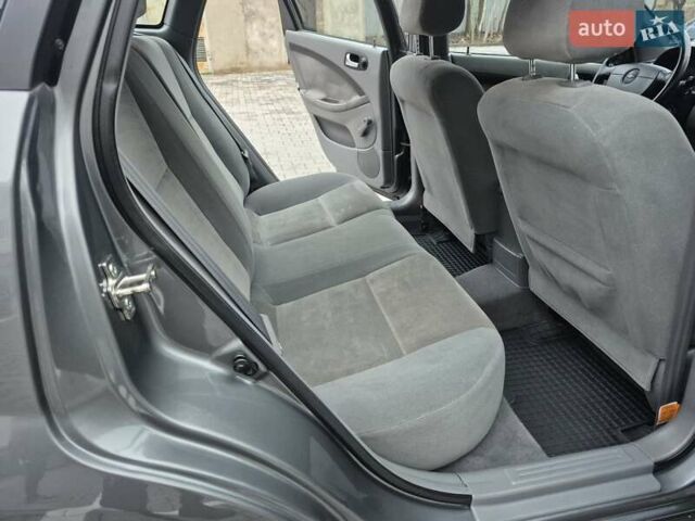 Серый Шевроле Лачетти, объемом двигателя 1.8 л и пробегом 52 тыс. км за 7500 $, фото 50 на Automoto.ua