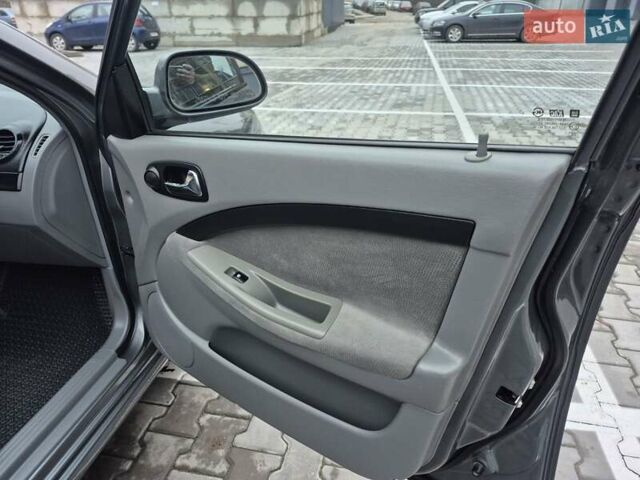 Серый Шевроле Лачетти, объемом двигателя 1.8 л и пробегом 52 тыс. км за 7500 $, фото 53 на Automoto.ua