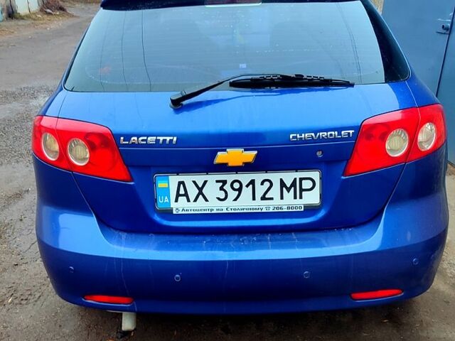 Синий Шевроле Лачетти, объемом двигателя 1.6 л и пробегом 250 тыс. км за 3500 $, фото 1 на Automoto.ua