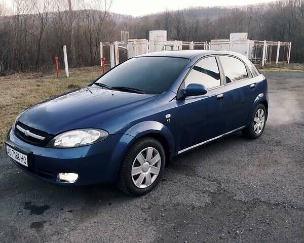 Синий Шевроле Лачетти, объемом двигателя 1.4 л и пробегом 155 тыс. км за 2900 $, фото 2 на Automoto.ua