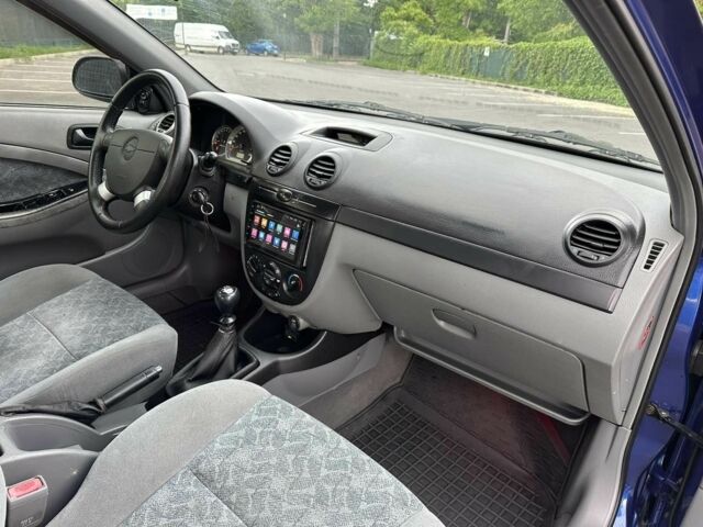 Синій Шевроле Лачетті, об'ємом двигуна 1.6 л та пробігом 212 тис. км за 3900 $, фото 20 на Automoto.ua