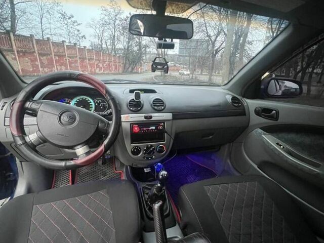 Синий Шевроле Лачетти, объемом двигателя 1.4 л и пробегом 150 тыс. км за 4000 $, фото 5 на Automoto.ua