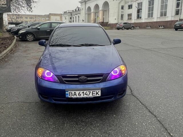 Синий Шевроле Лачетти, объемом двигателя 1.4 л и пробегом 150 тыс. км за 4000 $, фото 1 на Automoto.ua