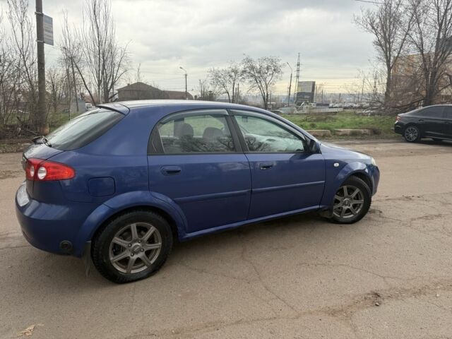 Синій Шевроле Лачетті, об'ємом двигуна 1.6 л та пробігом 300 тис. км за 3200 $, фото 4 на Automoto.ua