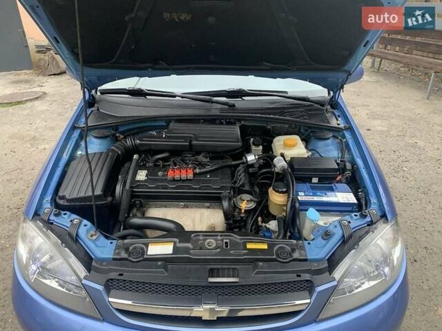 Синий Шевроле Лачетти, объемом двигателя 1.8 л и пробегом 152 тыс. км за 5500 $, фото 10 на Automoto.ua