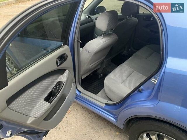 Синий Шевроле Лачетти, объемом двигателя 1.8 л и пробегом 152 тыс. км за 5500 $, фото 6 на Automoto.ua