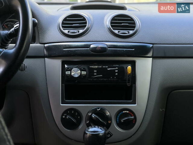 Синий Шевроле Лачетти, объемом двигателя 1.6 л и пробегом 190 тыс. км за 6200 $, фото 15 на Automoto.ua