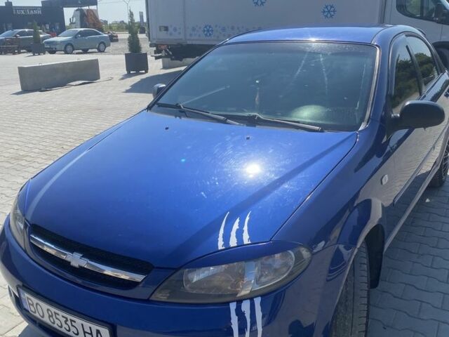 Синий Шевроле Лачетти, объемом двигателя 1.6 л и пробегом 233 тыс. км за 4038 $, фото 2 на Automoto.ua