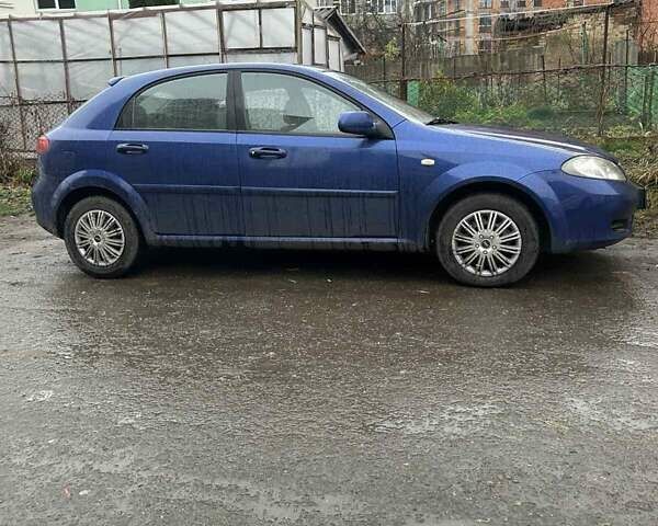 Синій Шевроле Лачетті, об'ємом двигуна 1.8 л та пробігом 167 тис. км за 4632 $, фото 1 на Automoto.ua
