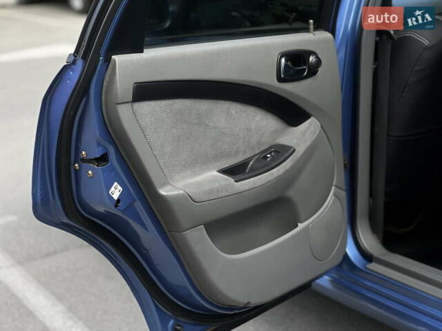 Синий Шевроле Лачетти, объемом двигателя 1.6 л и пробегом 190 тыс. км за 6200 $, фото 13 на Automoto.ua