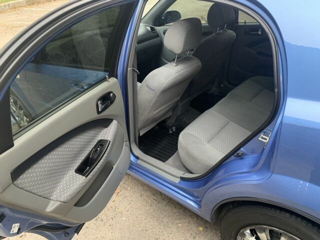 Синий Шевроле Лачетти, объемом двигателя 1.8 л и пробегом 152 тыс. км за 5500 $, фото 7 на Automoto.ua