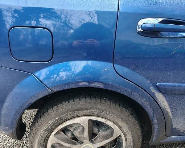 Синий Шевроле Лачетти, объемом двигателя 1.4 л и пробегом 178 тыс. км за 4000 $, фото 3 на Automoto.ua