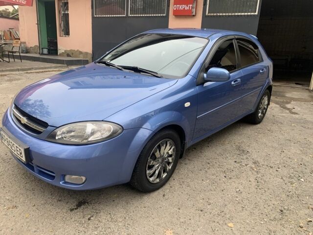 Синий Шевроле Лачетти, объемом двигателя 1.8 л и пробегом 152 тыс. км за 5500 $, фото 2 на Automoto.ua