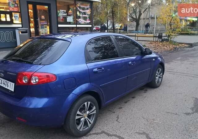 Синий Шевроле Лачетти, объемом двигателя 1.4 л и пробегом 250 тыс. км за 3500 $, фото 2 на Automoto.ua