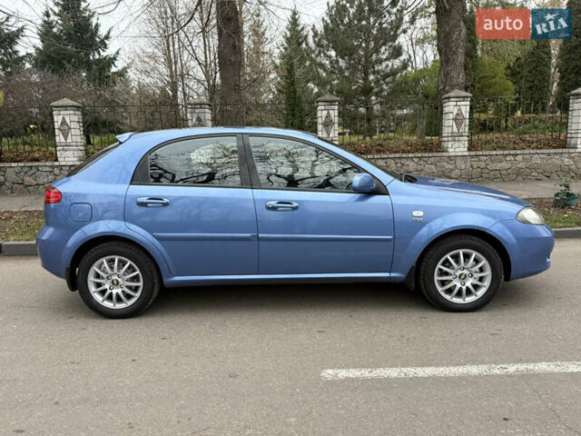 Синий Шевроле Лачетти, объемом двигателя 1.8 л и пробегом 188 тыс. км за 4800 $, фото 5 на Automoto.ua