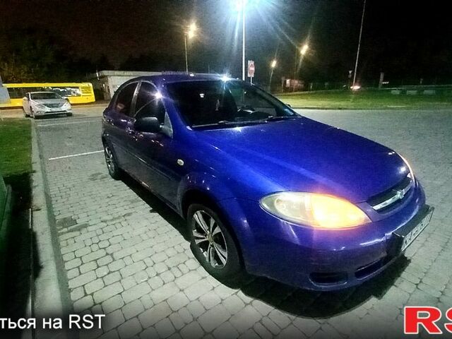 Синий Шевроле Лачетти, объемом двигателя 1.4 л и пробегом 250 тыс. км за 3200 $, фото 7 на Automoto.ua