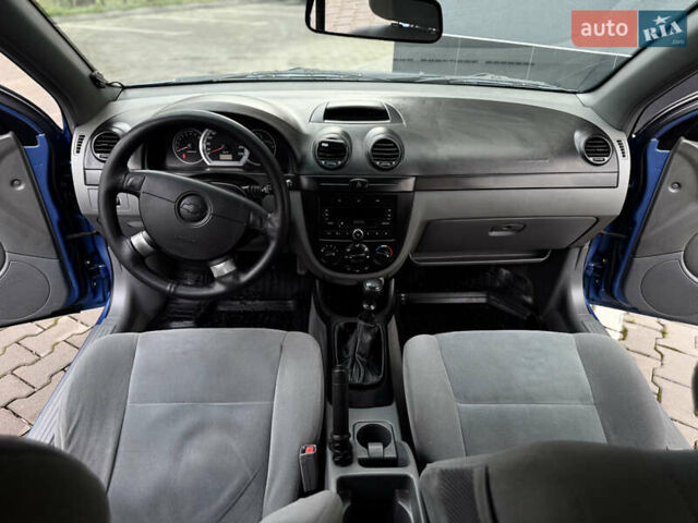 Синий Шевроле Лачетти, объемом двигателя 1.6 л и пробегом 187 тыс. км за 3300 $, фото 22 на Automoto.ua