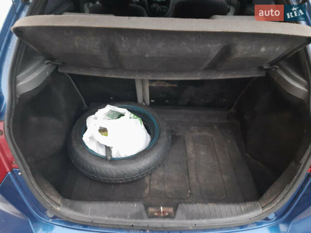 Синий Шевроле Лачетти, объемом двигателя 1.4 л и пробегом 251 тыс. км за 3000 $, фото 7 на Automoto.ua