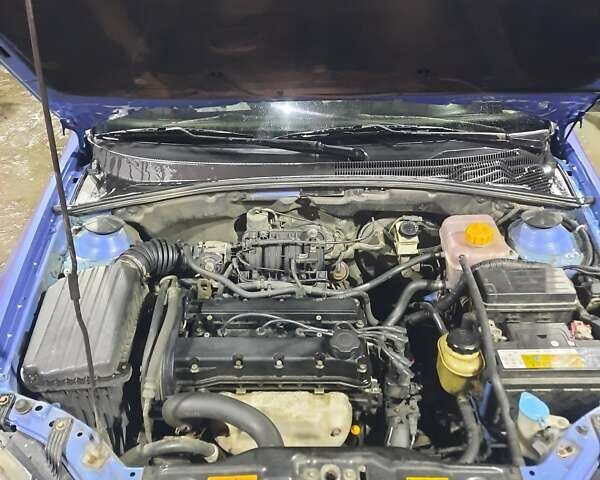 Синий Шевроле Лачетти, объемом двигателя 1.6 л и пробегом 196 тыс. км за 4000 $, фото 3 на Automoto.ua