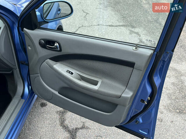 Синий Шевроле Лачетти, объемом двигателя 1.8 л и пробегом 188 тыс. км за 4999 $, фото 25 на Automoto.ua