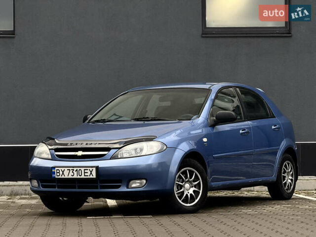 Синий Шевроле Лачетти, объемом двигателя 1.6 л и пробегом 187 тыс. км за 3300 $, фото 4 на Automoto.ua