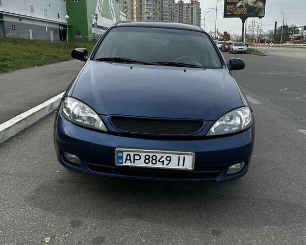 Синій Шевроле Лачетті, об'ємом двигуна 1.6 л та пробігом 246 тис. км за 3200 $, фото 10 на Automoto.ua