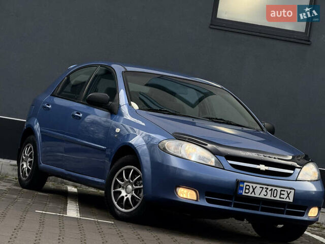 Синий Шевроле Лачетти, объемом двигателя 1.6 л и пробегом 187 тыс. км за 3300 $, фото 2 на Automoto.ua