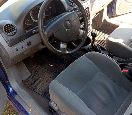 Синій Шевроле Лачетті, об'ємом двигуна 1.6 л та пробігом 251 тис. км за 3400 $, фото 4 на Automoto.ua