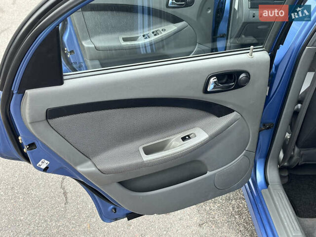 Синий Шевроле Лачетти, объемом двигателя 1.8 л и пробегом 188 тыс. км за 4999 $, фото 22 на Automoto.ua