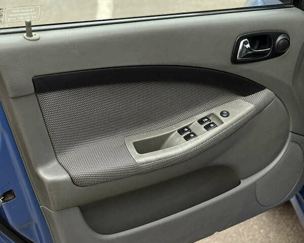 Синий Шевроле Лачетти, объемом двигателя 1.8 л и пробегом 188 тыс. км за 4800 $, фото 21 на Automoto.ua