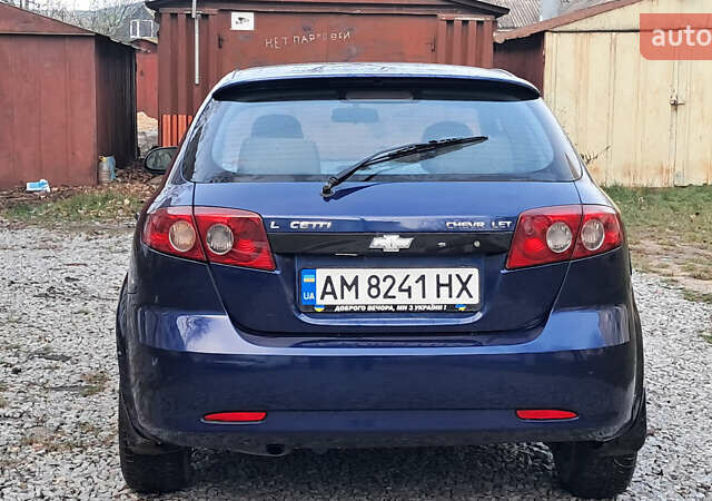 Синий Шевроле Лачетти, объемом двигателя 1.6 л и пробегом 350 тыс. км за 2300 $, фото 5 на Automoto.ua