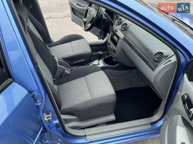 Синий Шевроле Лачетти, объемом двигателя 1.8 л и пробегом 188 тыс. км за 4999 $, фото 28 на Automoto.ua