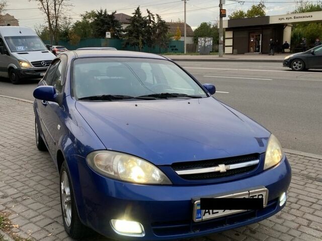 Синий Шевроле Лачетти, объемом двигателя 1.6 л и пробегом 209 тыс. км за 3950 $, фото 3 на Automoto.ua