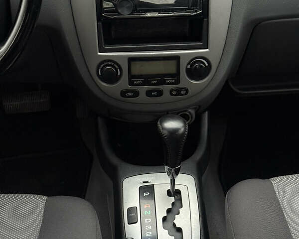 Синий Шевроле Лачетти, объемом двигателя 1.8 л и пробегом 188 тыс. км за 4800 $, фото 13 на Automoto.ua