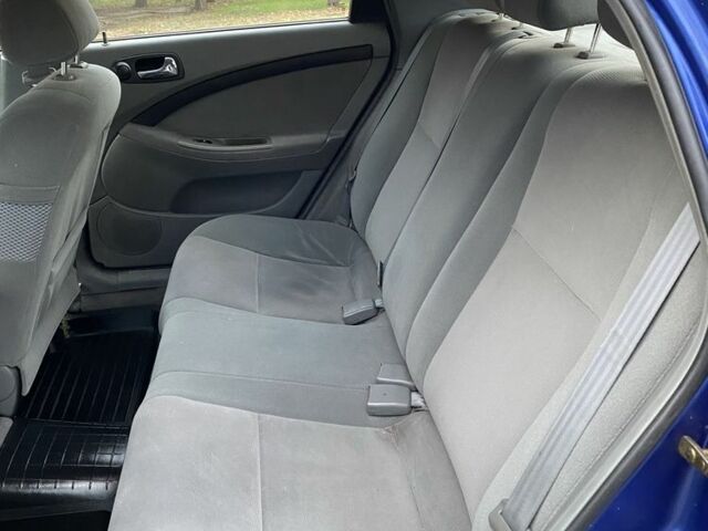 Синий Шевроле Лачетти, объемом двигателя 1.6 л и пробегом 209 тыс. км за 3950 $, фото 7 на Automoto.ua