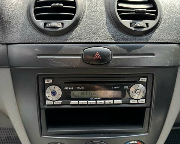 Синий Шевроле Лачетти, объемом двигателя 0 л и пробегом 219 тыс. км за 4300 $, фото 10 на Automoto.ua