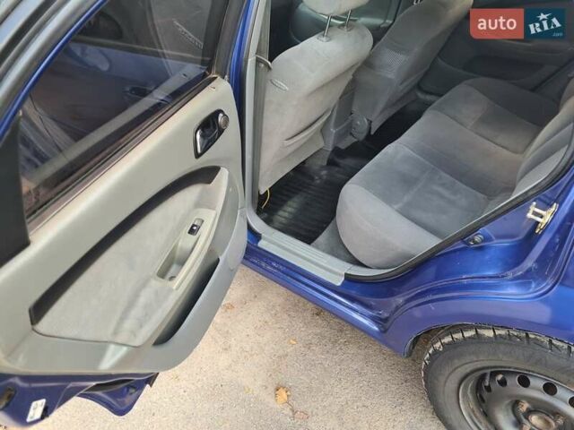 Синий Шевроле Лачетти, объемом двигателя 1.6 л и пробегом 260 тыс. км за 3400 $, фото 5 на Automoto.ua