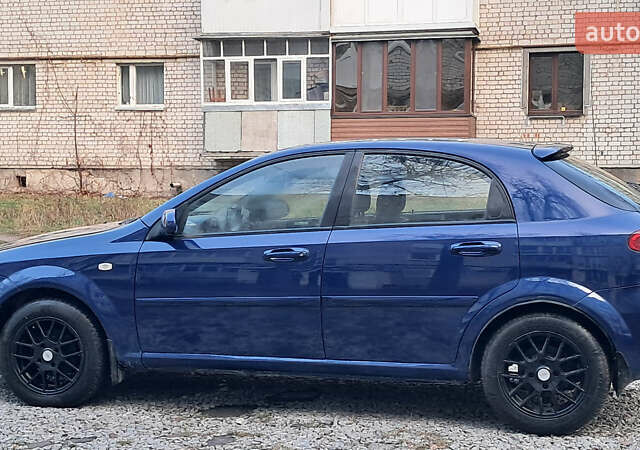 Синій Шевроле Лачетті, об'ємом двигуна 1.6 л та пробігом 350 тис. км за 2200 $, фото 5 на Automoto.ua