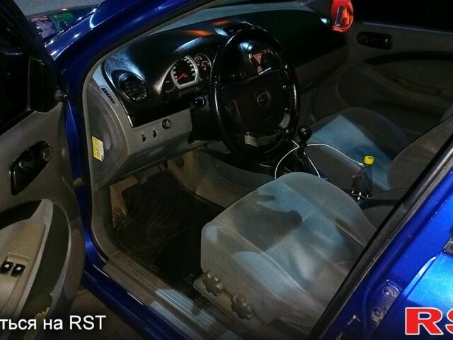 Синий Шевроле Лачетти, объемом двигателя 1.4 л и пробегом 250 тыс. км за 3200 $, фото 2 на Automoto.ua
