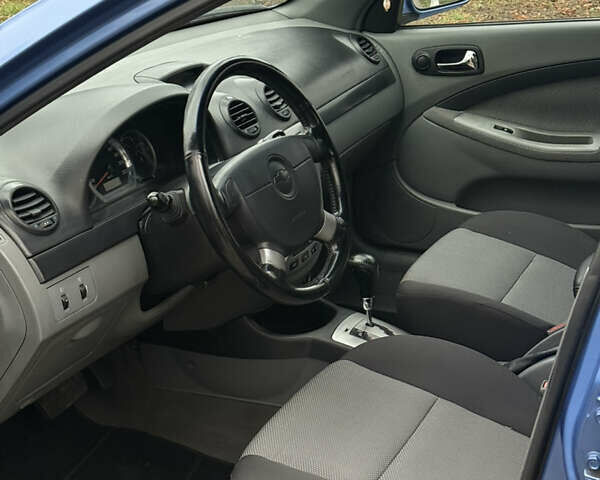 Синий Шевроле Лачетти, объемом двигателя 1.8 л и пробегом 188 тыс. км за 4800 $, фото 11 на Automoto.ua