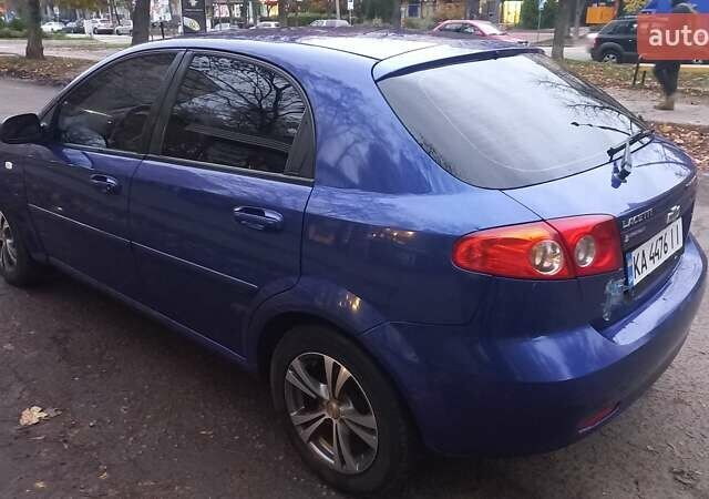 Синий Шевроле Лачетти, объемом двигателя 1.4 л и пробегом 250 тыс. км за 3500 $, фото 4 на Automoto.ua