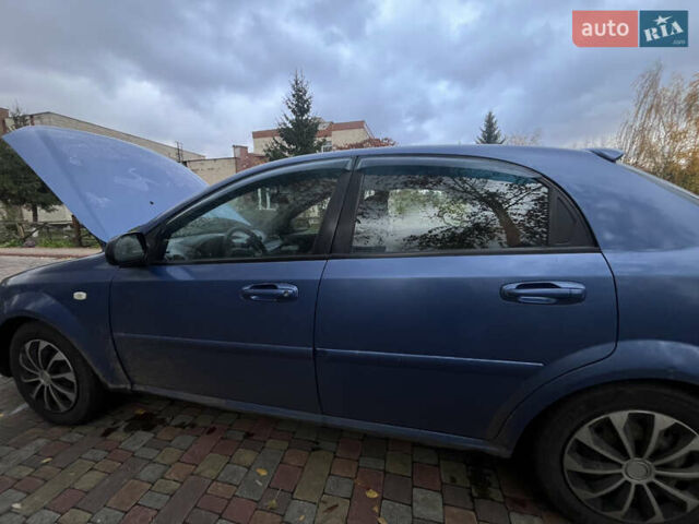 Синий Шевроле Лачетти, объемом двигателя 1.6 л и пробегом 260 тыс. км за 2500 $, фото 5 на Automoto.ua