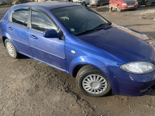 Синий Шевроле Лачетти, объемом двигателя 1.6 л и пробегом 261 тыс. км за 3500 $, фото 1 на Automoto.ua