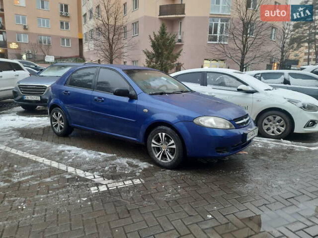 Синий Шевроле Лачетти, объемом двигателя 1.4 л и пробегом 251 тыс. км за 3000 $, фото 1 на Automoto.ua