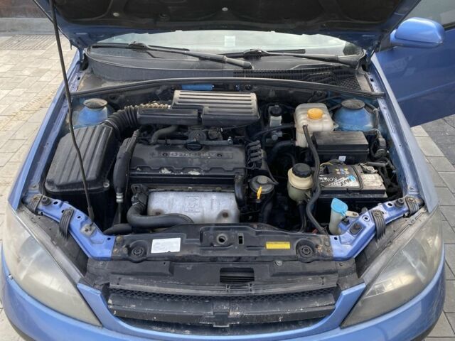 Синій Шевроле Лачетті, об'ємом двигуна 1.8 л та пробігом 202 тис. км за 1700 $, фото 14 на Automoto.ua