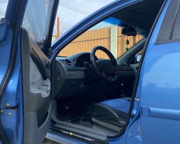 Синий Шевроле Лачетти, объемом двигателя 1.8 л и пробегом 202 тыс. км за 1900 $, фото 6 на Automoto.ua