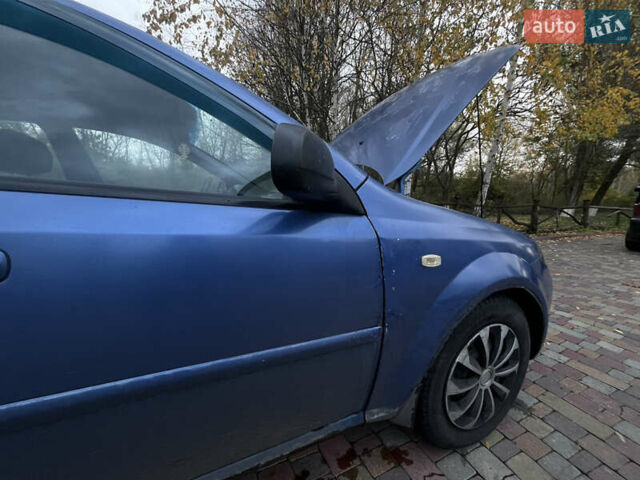 Синий Шевроле Лачетти, объемом двигателя 1.6 л и пробегом 260 тыс. км за 2500 $, фото 3 на Automoto.ua